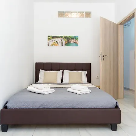 Cozy Coastal In Apartment Heraklion (Crete)